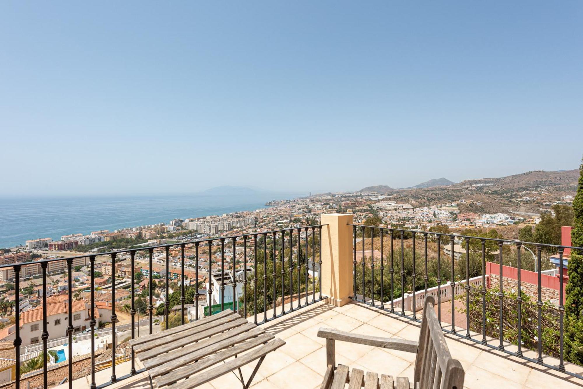 Casa Con Vistas De Lujo Frente Al Mar Villa Torre de Benagalbon Exterior photo